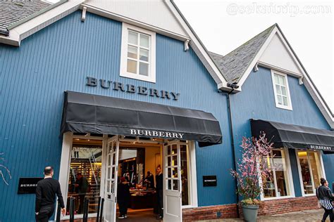 burberry trench bicester village|Burberry outlet Bicester.